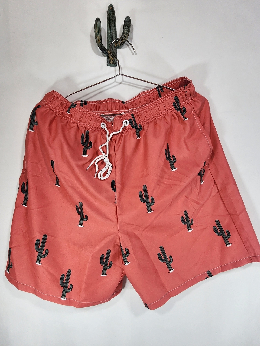 Men's Cactus Print Swim Trunks Salmon Coral Pink Beach Shorts Size Medium NWOT